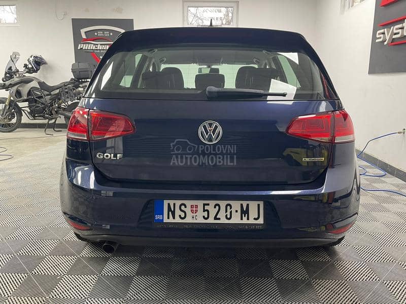 Volkswagen Golf 7 1.6TDI Bluemotion