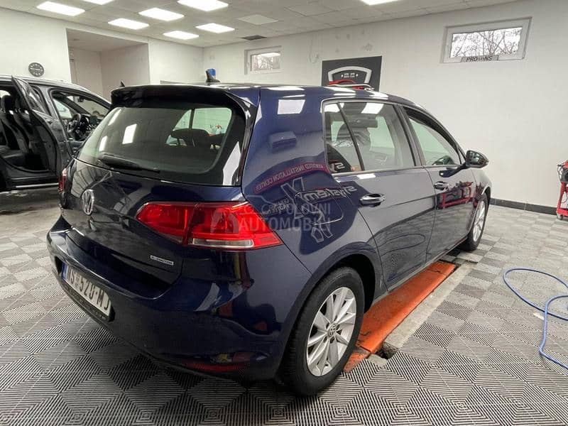 Volkswagen Golf 7 1.6TDI Bluemotion