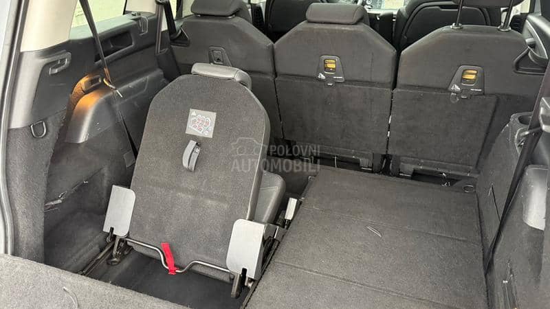 Citroen C4 Grand Picasso virtual F1 pano