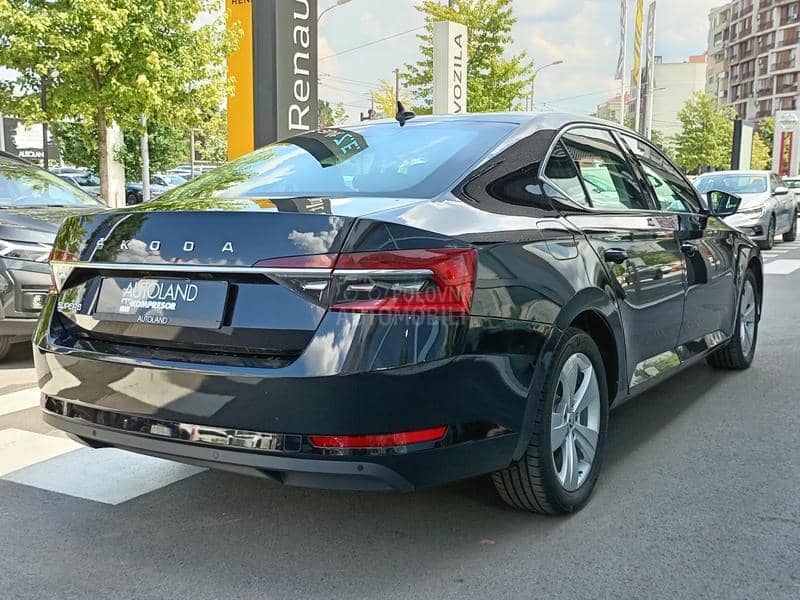 Škoda Superb 2.0 TDI Ambition DSG