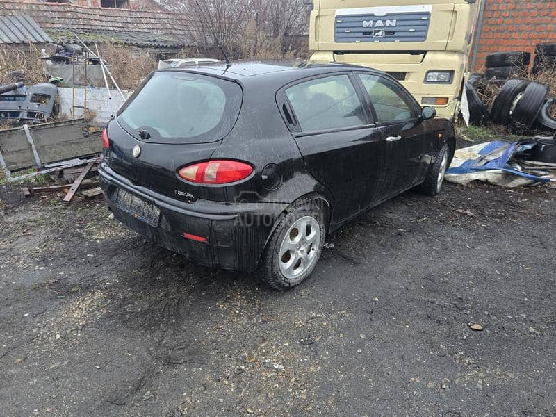 Alfa Romeo 147 DELOVI