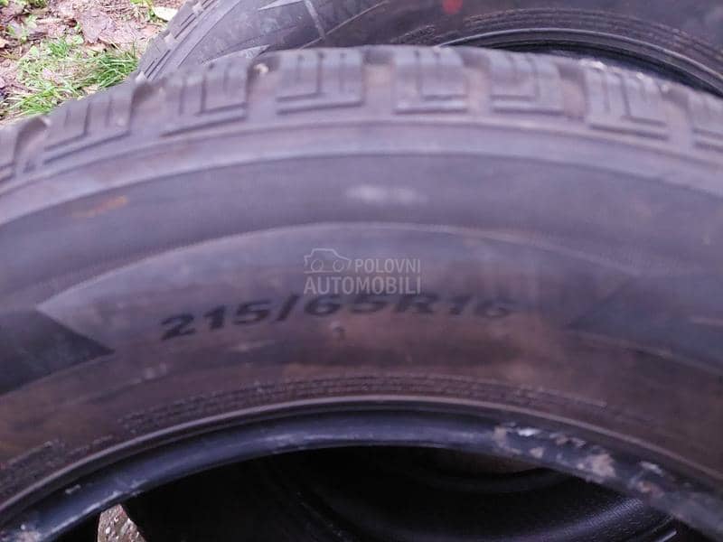 Nexen 215/65 R16 Zimska