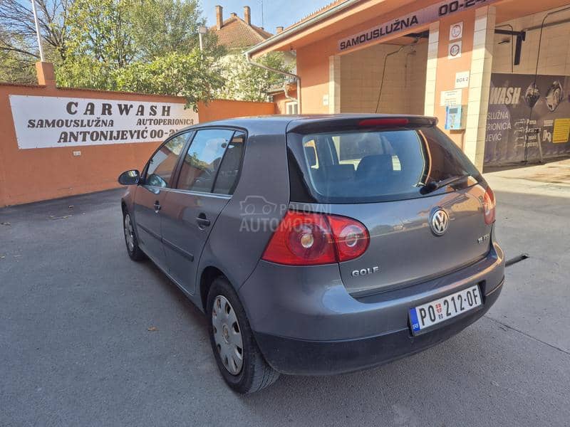 Volkswagen Golf 5 1.6 Aut