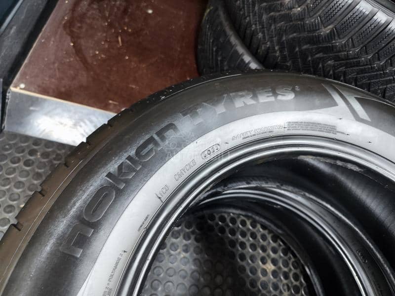 Nokian 235/60 R18 Letnja