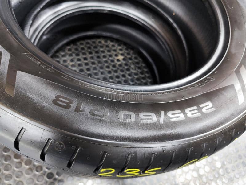 Nokian 235/60 R18 Letnja