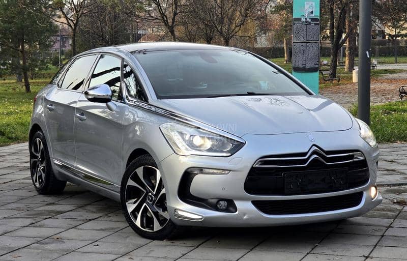 Citroen DS5 2.0hdi/EXCLUSIVE/CH