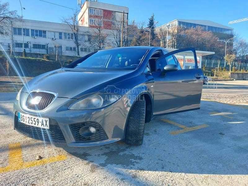 Seat Leon Seat Leon, FR branik