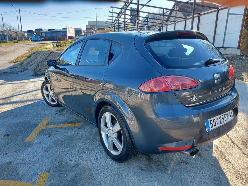 Seat Leon Seat Leon, FR branik