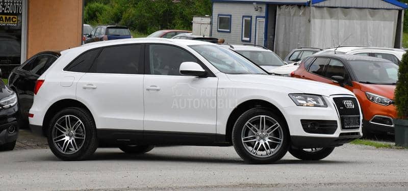 Audi Q5 2.0TDI/S-TRONIC /N0V