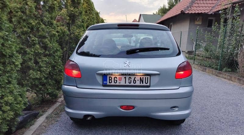 Peugeot 206 