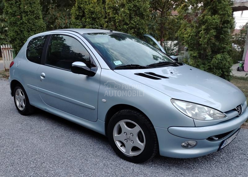 Peugeot 206 