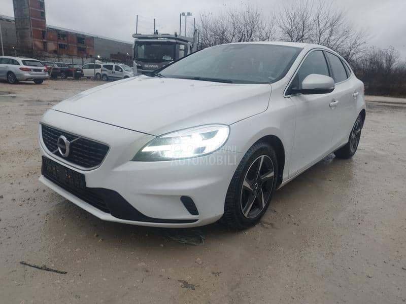 Volvo V40 2.0 R-Design