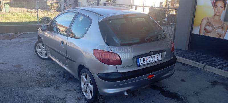 Peugeot 206 