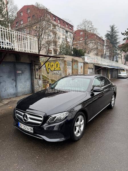 Mercedes Benz E 200 