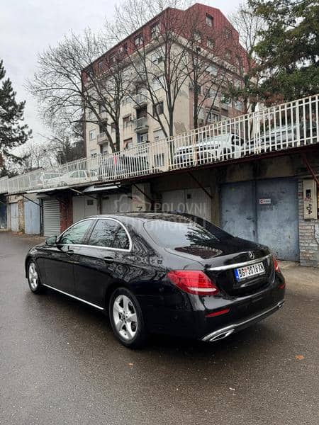 Mercedes Benz E 200 