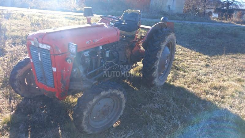 Massey Ferguson 533