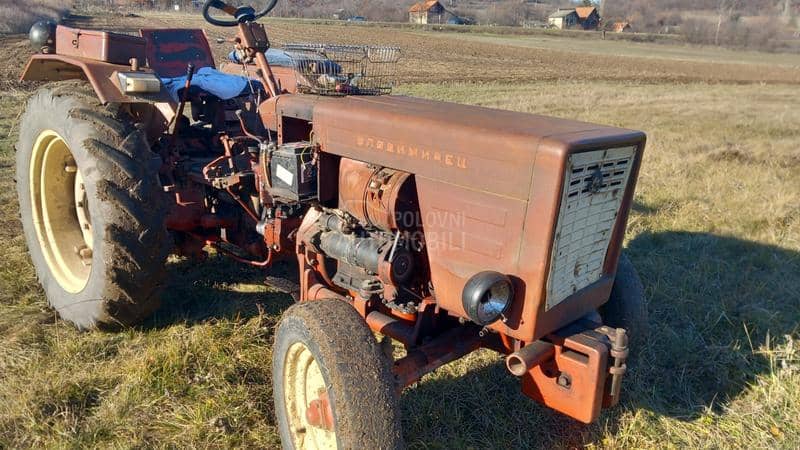 Massey Ferguson 533