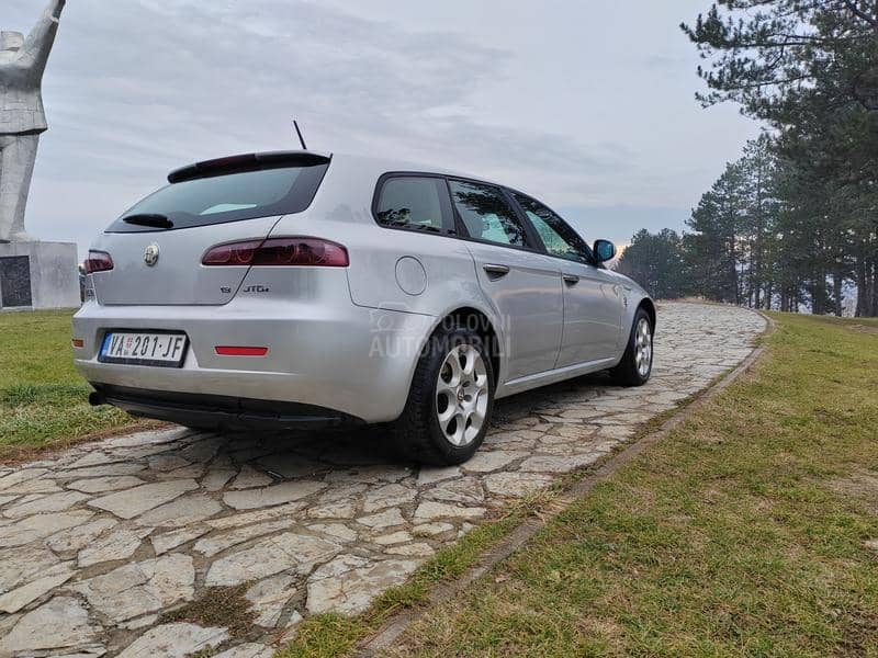 Alfa Romeo 159 