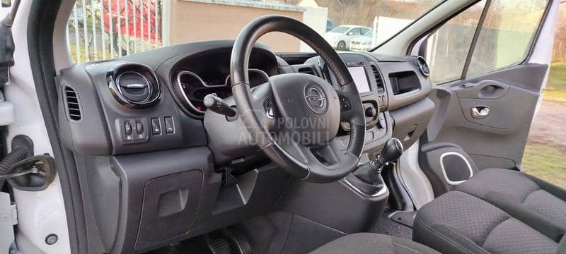 Opel Vivaro HLADNJAČA PRODUŽENA