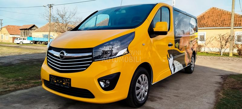 Opel Vivaro HLADNJAČA PRODUŽENA