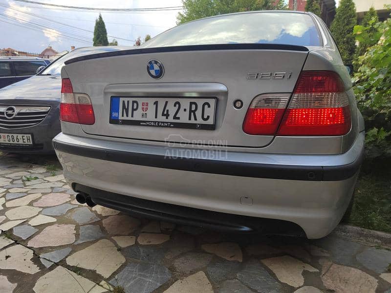 BMW 325 i