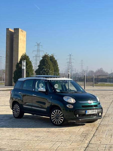 Fiat 500L Living AT