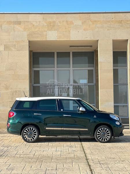 Fiat 500L Living AT