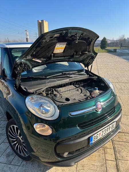 Fiat 500L Living AT