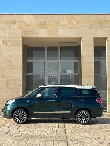 Fiat 500L Living AT