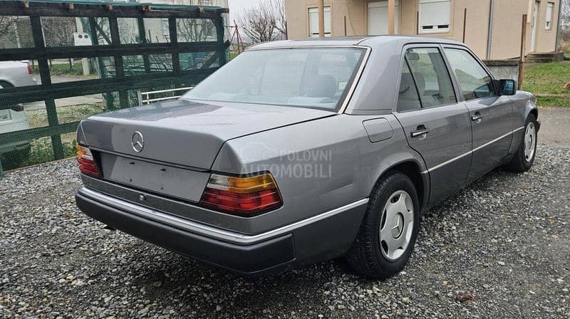 Mercedes Benz E 250 