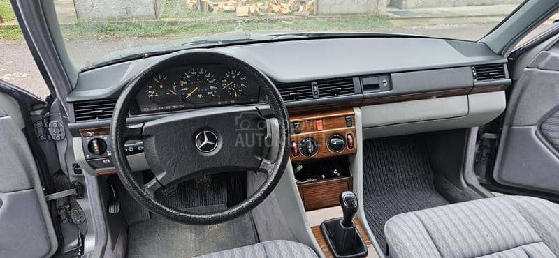 Mercedes Benz E 250 