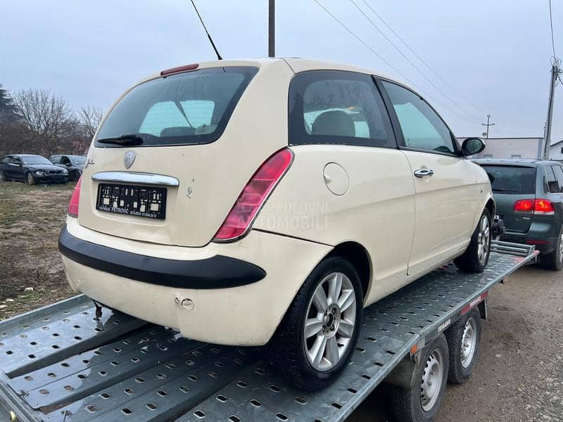 Lancia Ypsilon 