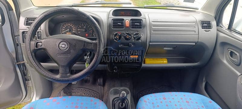 Opel Agila 