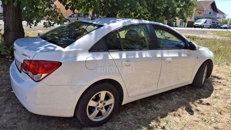 Chevrolet Cruze 1.8