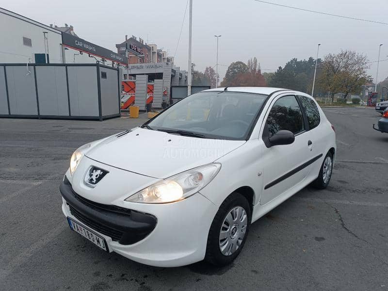 Peugeot 206 plus 