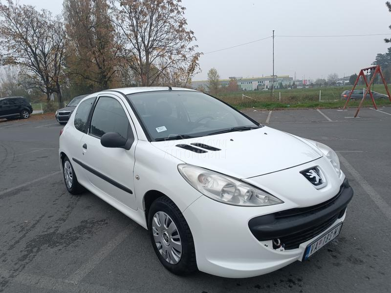 Peugeot 206 plus 