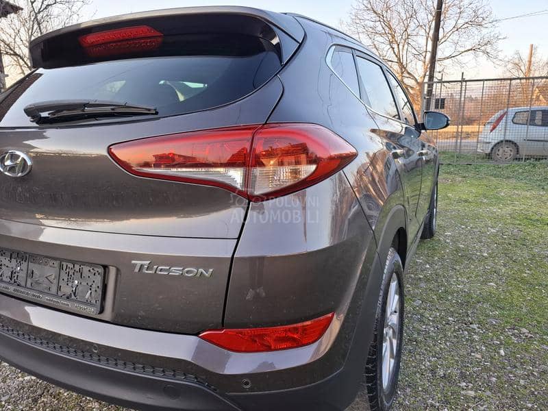 Hyundai Tucson 1.7 CRDi, Hrom, Nav