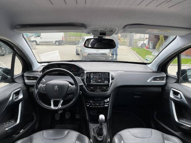 Peugeot 2008 ALLURE 1.6 HDi 120