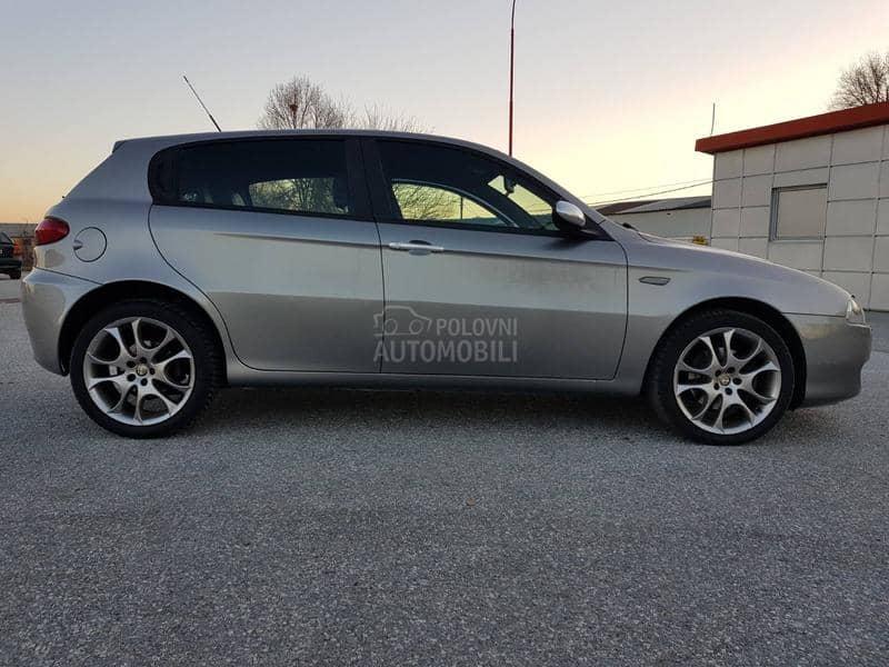 Alfa Romeo 147 147 TI. CH.