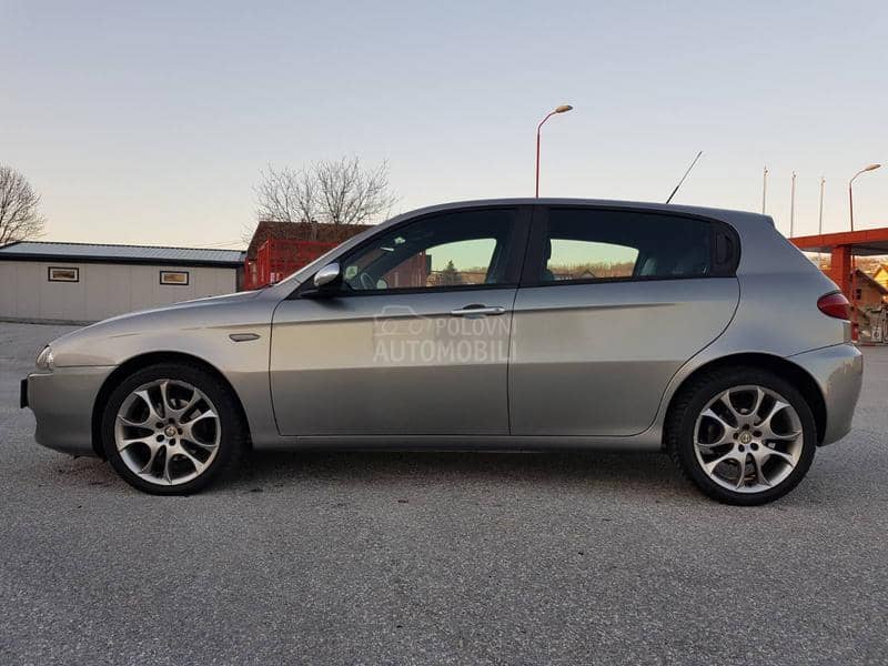 Alfa Romeo 147 147 TI. CH.