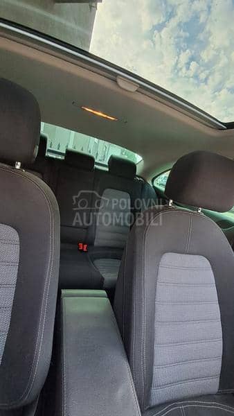 Volkswagen Passat CC 2.0 tdi