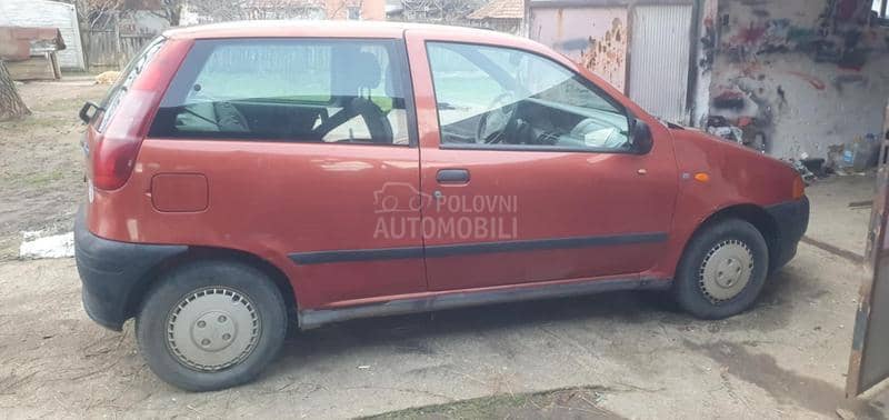 Fiat Punto 1.1 Reg godinu dana