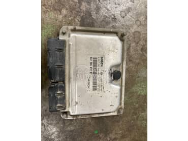 Motorni računar za Porsche Cayenne za 2005. god.