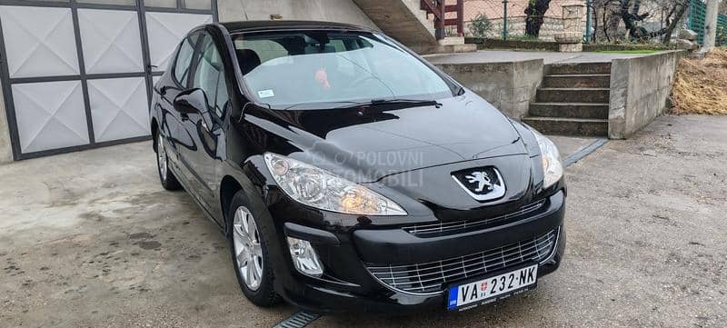 Peugeot 308 1.6HDI N. A. V. I. G