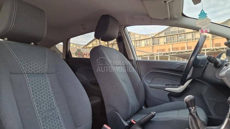 Ford Fiesta KREDlT BEZ UCESCA