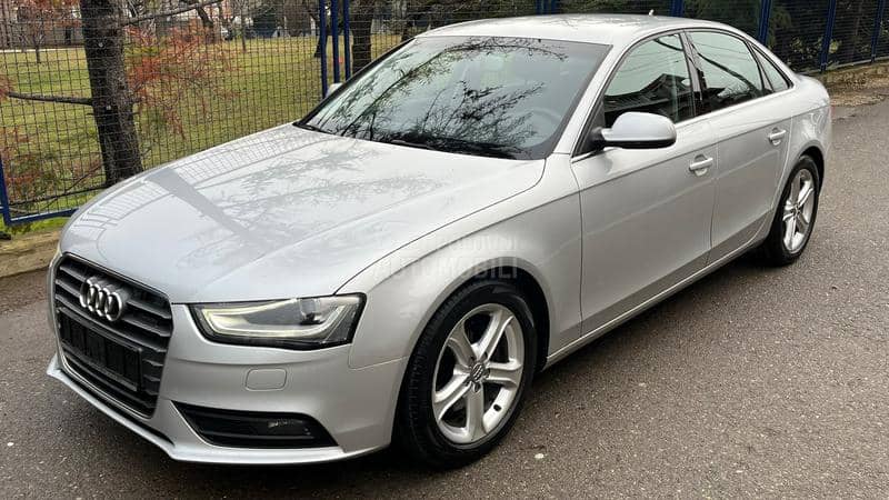 Audi A4 2.0 TDI NAV-LED