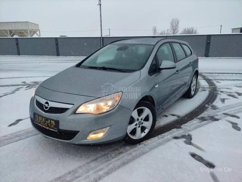 Opel Astra J 1.7 CDTI iSUZUT0P