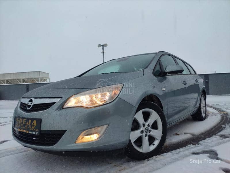 Opel Astra J 1.7 CDTI iSUZUT0P