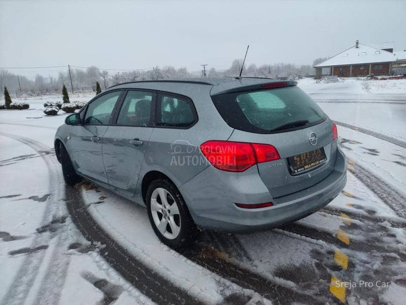 Opel Astra J 1.7 CDTI iSUZUT0P