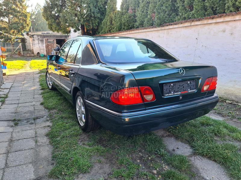 Mercedes Benz E 300 D 89000 om606